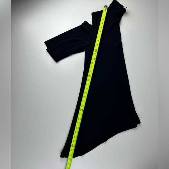 Clara Sun Woo Black Mock Neck Cold Shoulder 1/2 Sleeve Knit Tunic Top Size XS - Picture 11 of 11